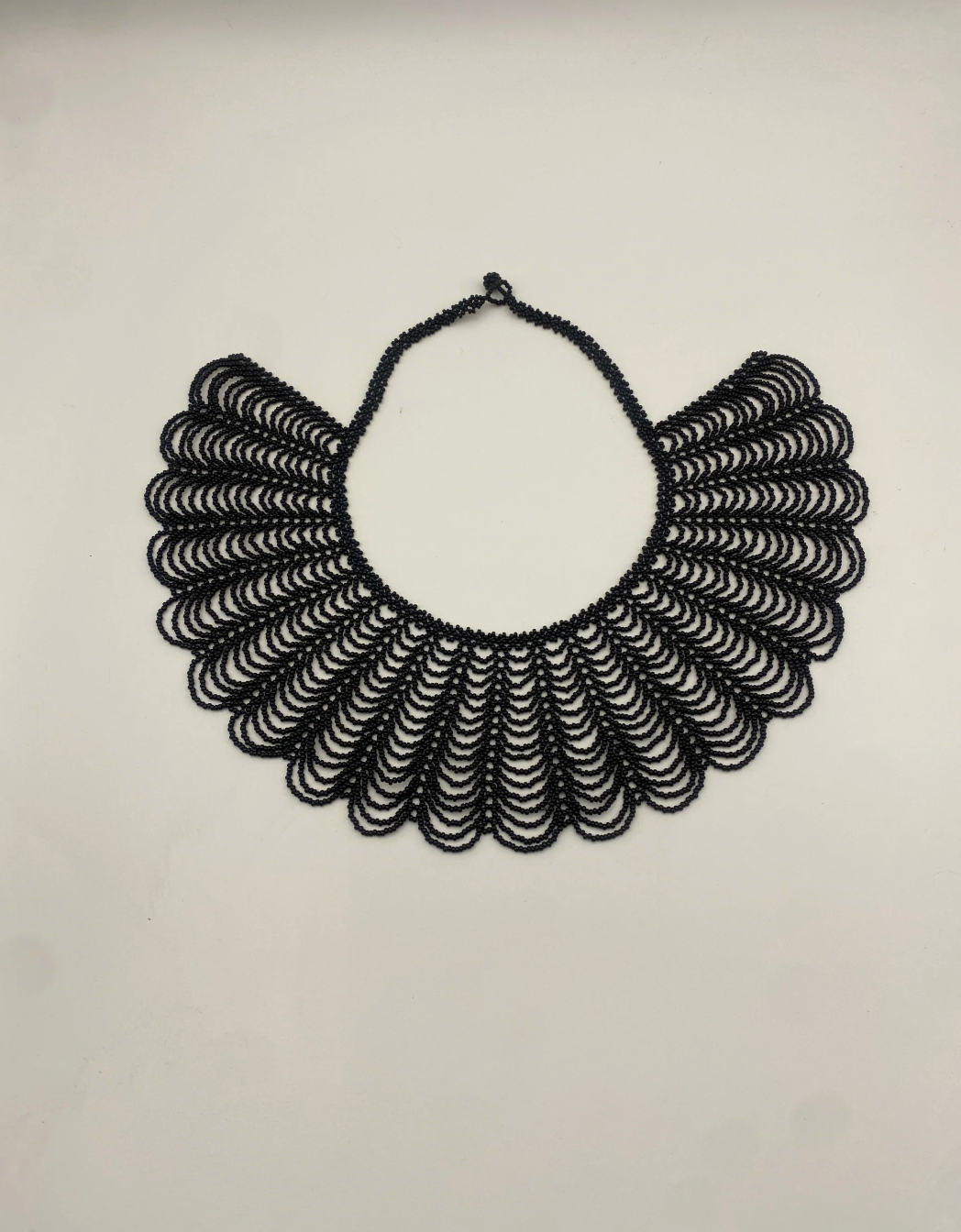 Indómita – Pechera chaquira negro