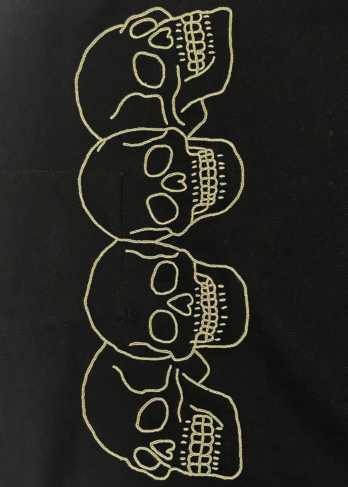 Sudadera Cuello Alto Calaveras